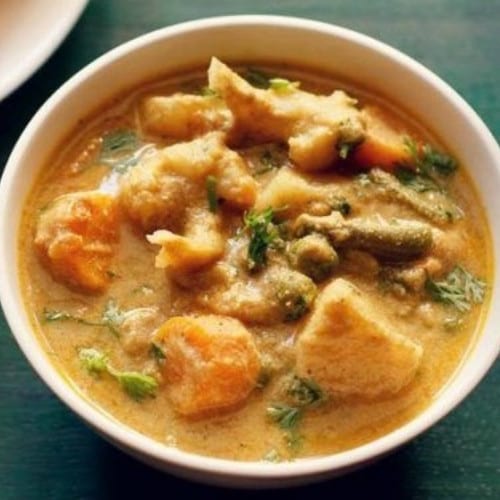 Hyderabadi Veg Korma.